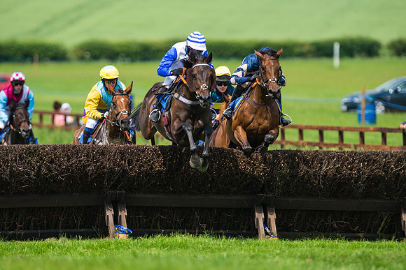 Race 2  - Mares Maiden (27 of 90)