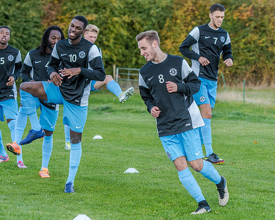 AFC Oaklands v Bengeo Trinity - Warm Up (33 of 109)