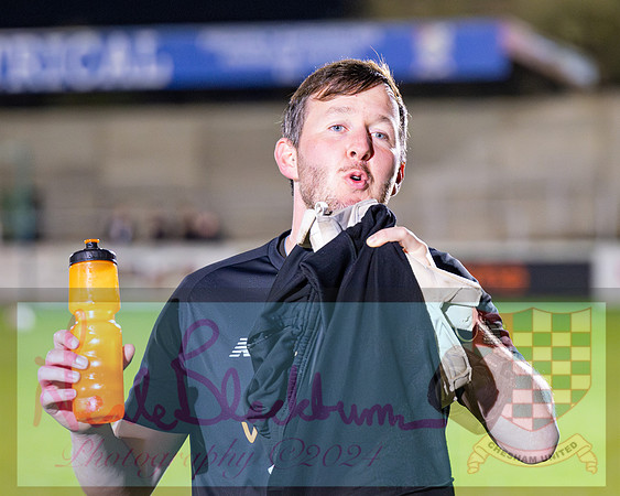 Chesham Utd 3 v 1 Chippenham Town (73 of 416)