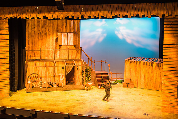 Oklahoma - Tech crew - Set (41 of 86)