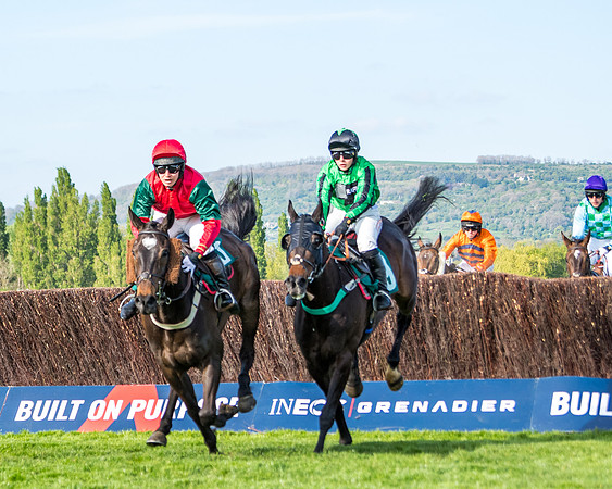 Race 2  -  Intermediate Point to Point Hunters' Steeple Chase (113 of 277)