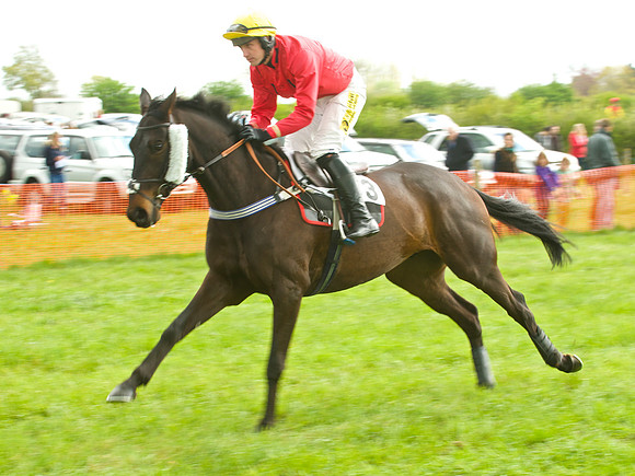 Kimblewick at Kimble Restricted Race