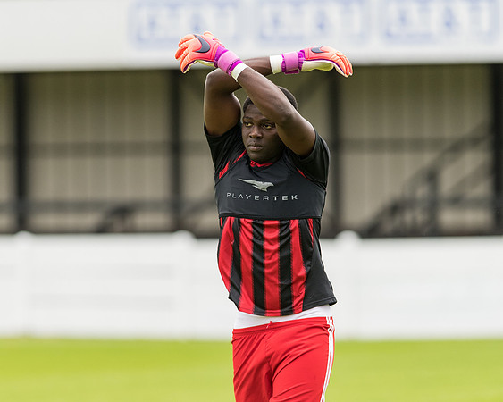 Staines Town 0 Beaconsfield Town FC 1