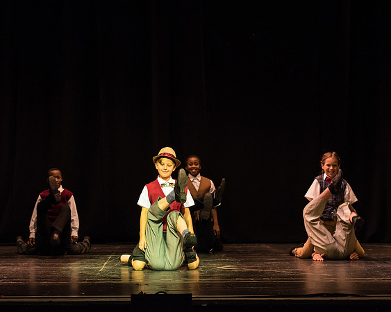 Singing in th Rain -  Friday - Act 1  (34 of 373)