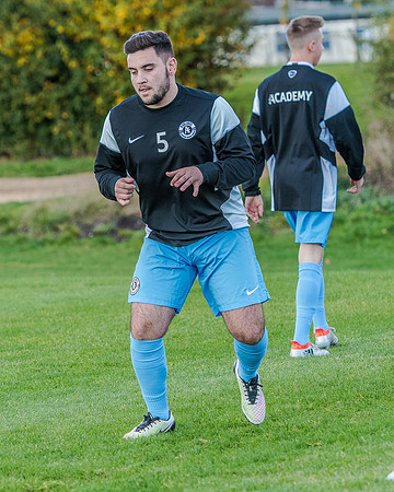 AFC Oaklands v Bengeo Trinity - Warm Up (62 of 109)