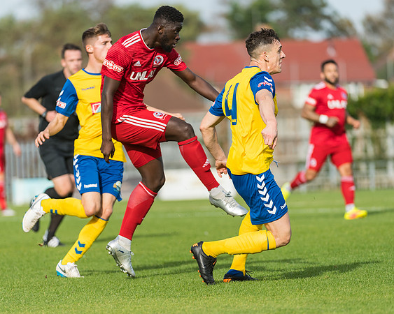 Beaconsfield Town FC - 2018-19 Season Gosport Borough away 3-2