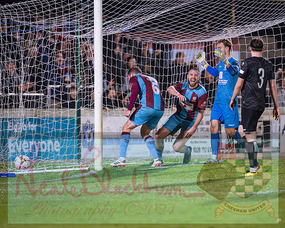 Chesham Utd 3 v 1 Chippenham Town (307 of 416)