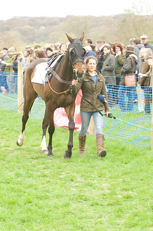 Race 4 - Nov-vets 5