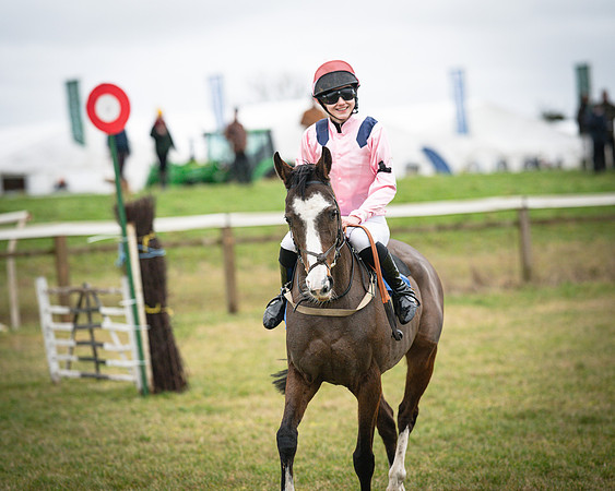148cm Pony Race (15 of 76)