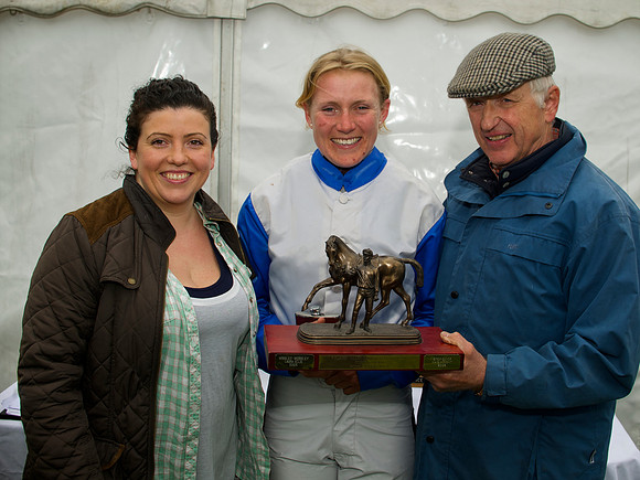 Race 4 - Nov-vets 52