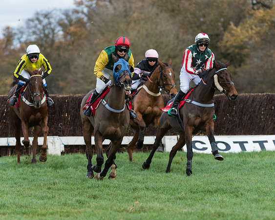 Race 3 - Skinners Ladies Open (26 of 78)