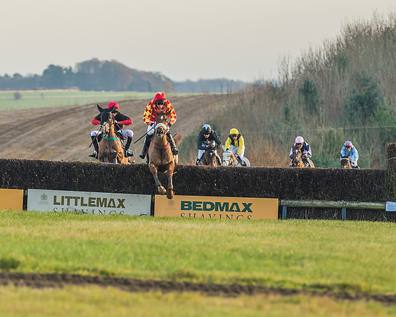 Race 6 - 4 5 6 yr old 2m4f Maiden Race-61
