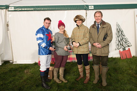 Race 2 - The Young Horse Maiden (75 of 76)
