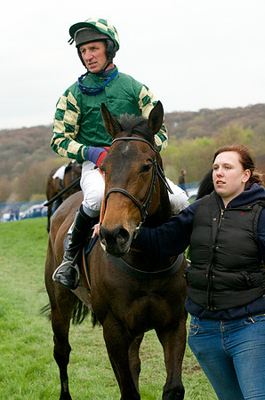 Race 4 - Nov-vets 44