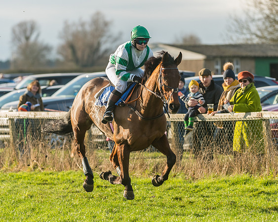 Race 4 - Novice riders (18 of 147)