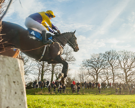Race 4 - Novice riders (50 of 147)