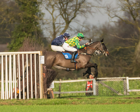 Race 4 - Novice riders (60 of 147)