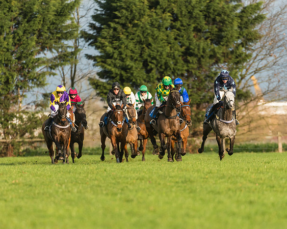 Race 4 - Novice riders (75 of 147)