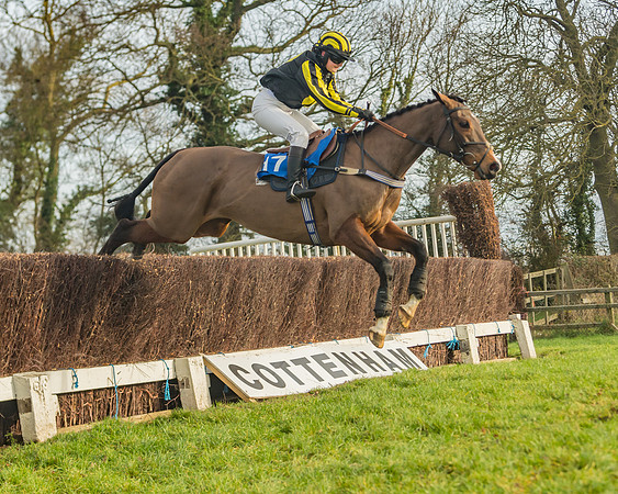 Race 4 - Novice riders (101 of 147)