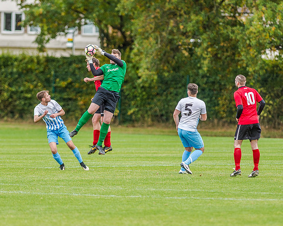 AFC Oaklands 2 v 1 Bengeo Trinity - Warm Up (207 of 297)