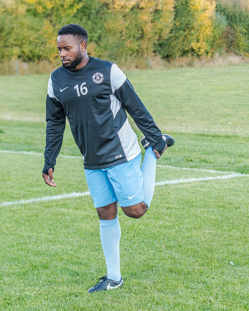 AFC Oaklands v Bengeo Trinity - Warm Up (73 of 109)