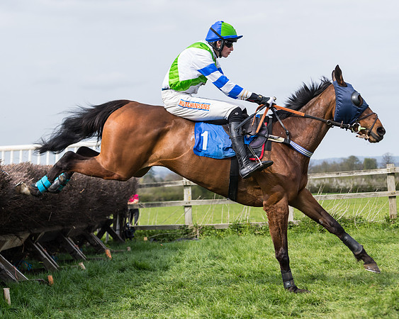Race 1 - Confined (49 of 77)
