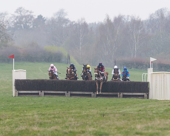 Race 7 - Conditions 8 and over (147 of 236)