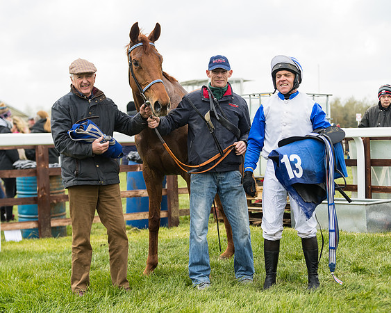 Race 2 - Mares Maiden (58 of 65)