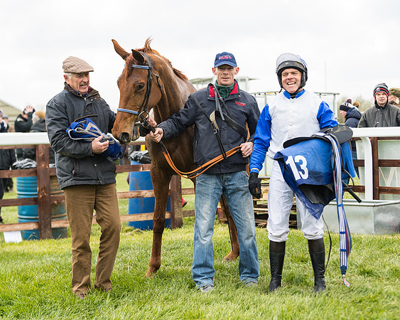 Race 2 - Mares Maiden (60 of 65)