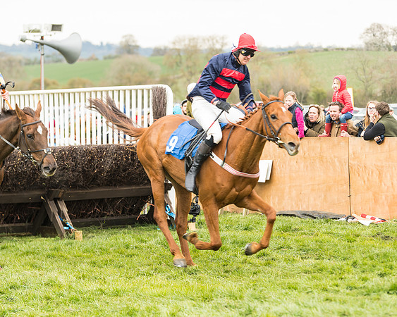Race 3 - Open Maiden (40 of 56)