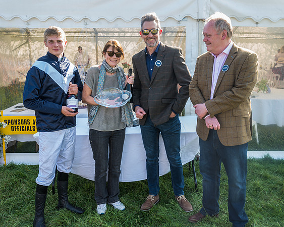 Race 5 - winners presentation (3 of 3)