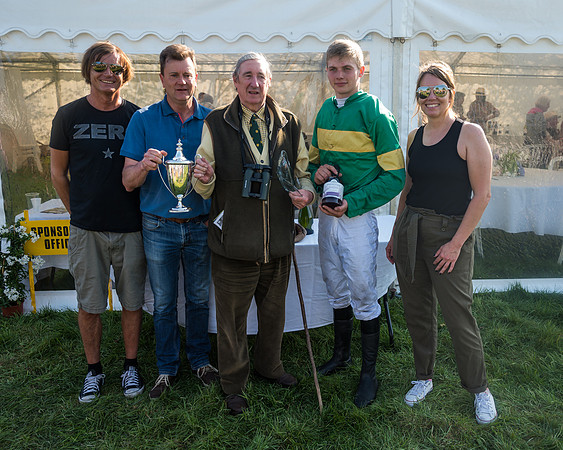 Race 6 - winners presentation (4 of 4)