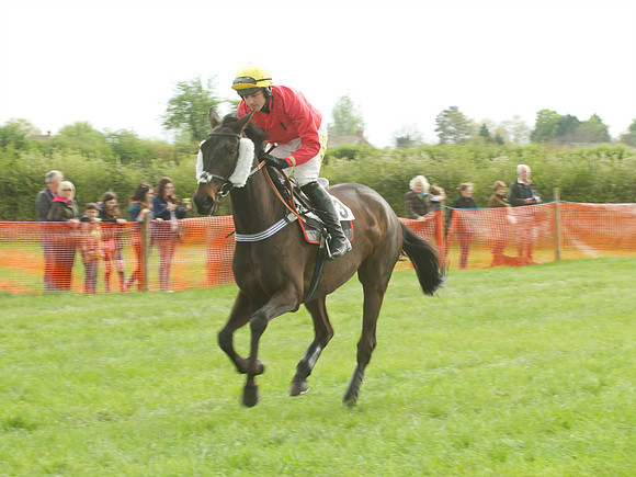 Kimblewick at Kimble Restricted Race