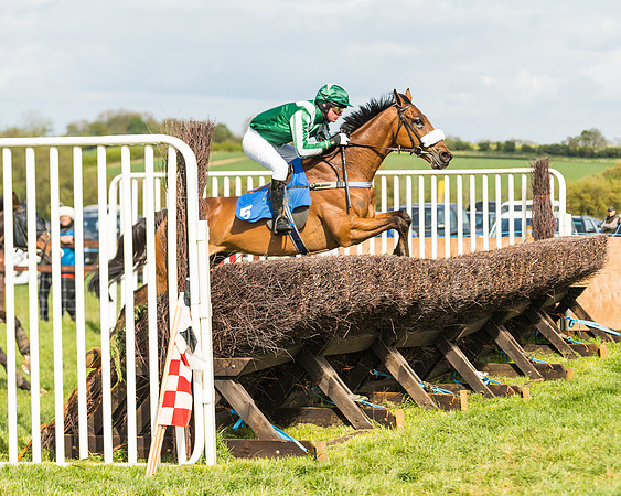 Race 4 - Novice Riders  (104 of 175)