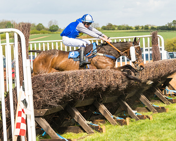 Race 4 - Novice Riders  (121 of 175)