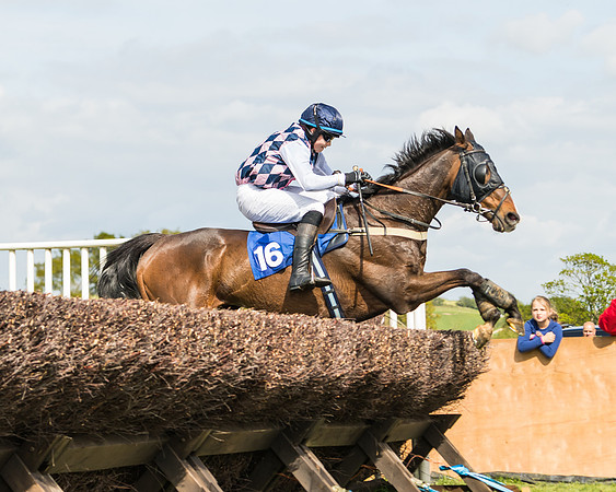 Race 4 - Novice Riders  (141 of 175)