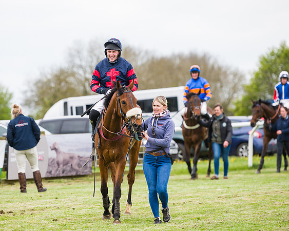 Race 2 - Young Horse Maiden (38 of 48)