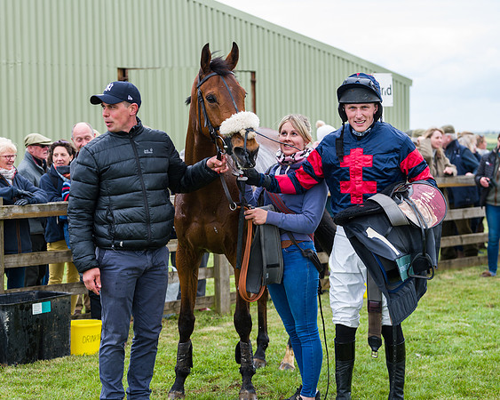 Race 2 - Young Horse Maiden (41 of 48)