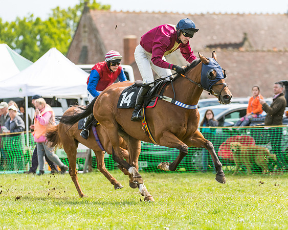 Race 1 - Novice and Veteran riders (30 of 61)