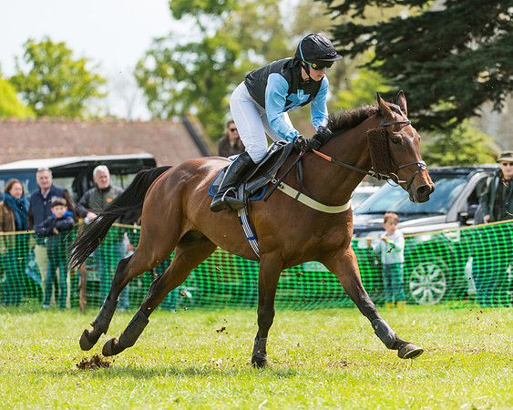 Race 1 - Novice and Veteran riders (33 of 61)