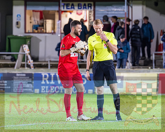 Chesham Utd 3 v 1 Chippenham Town (84 of 416)