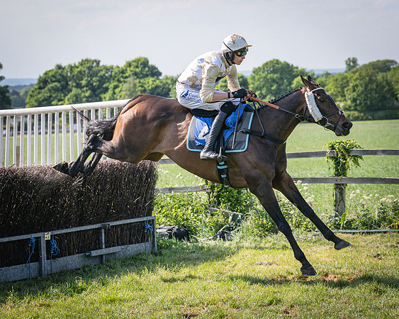 Race 4 Empire De Maulde - Seb Mead winners of The Perry’s of Aylesbury Jaecoo Men’s Open Race (96 of 190)