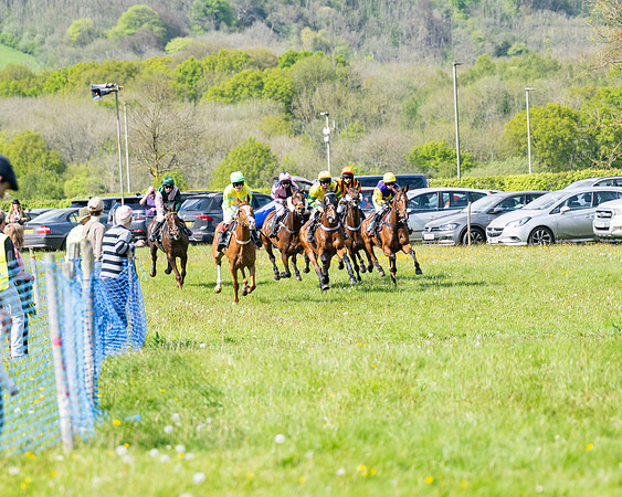 Race 4 -  2M4F Conditions  (34 of 102)