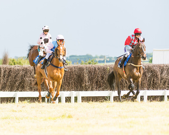 Race 4 - Ladies Open  (10 of 48)