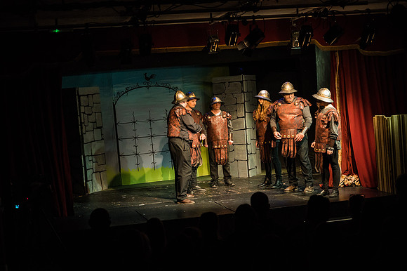 Men At Arms (12 of 350)