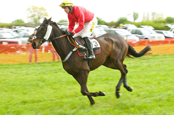 Kimblewick at Kimble Restricted Race
