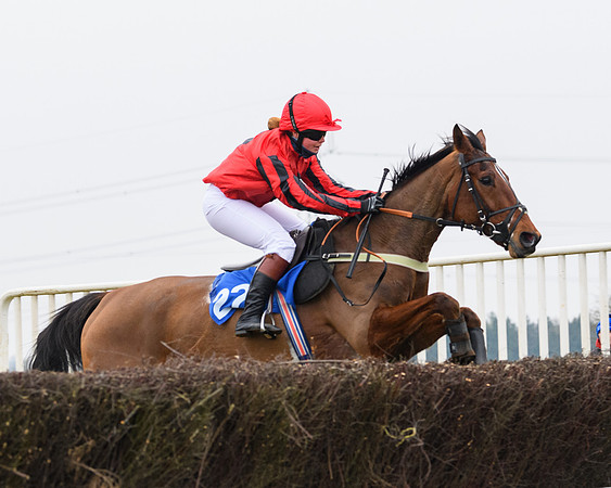 Race 3 - Novice Riders Race (114 of 180)