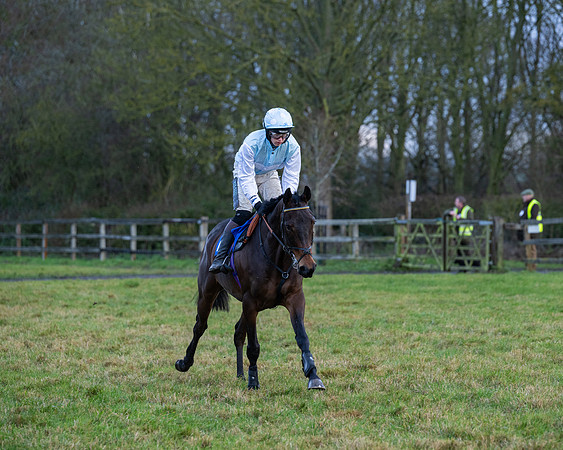 Race 7  -  The Maiden Conditions Race (25 of 190)