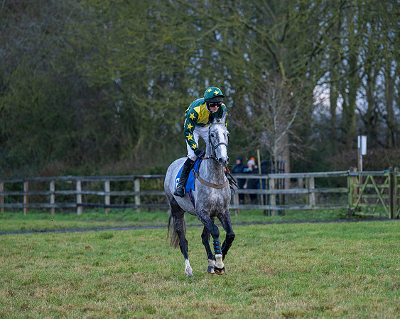 Race 7  -  The Maiden Conditions Race (34 of 190)