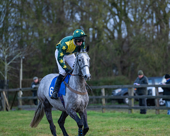 Race 7  -  The Maiden Conditions Race (38 of 190)